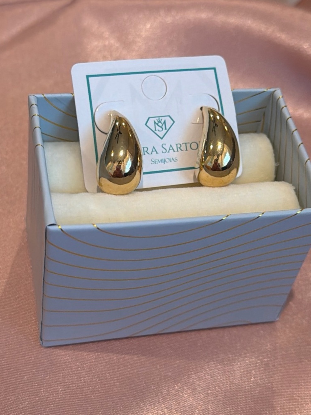 Aura Sarto Gold Teardrop Earrings
